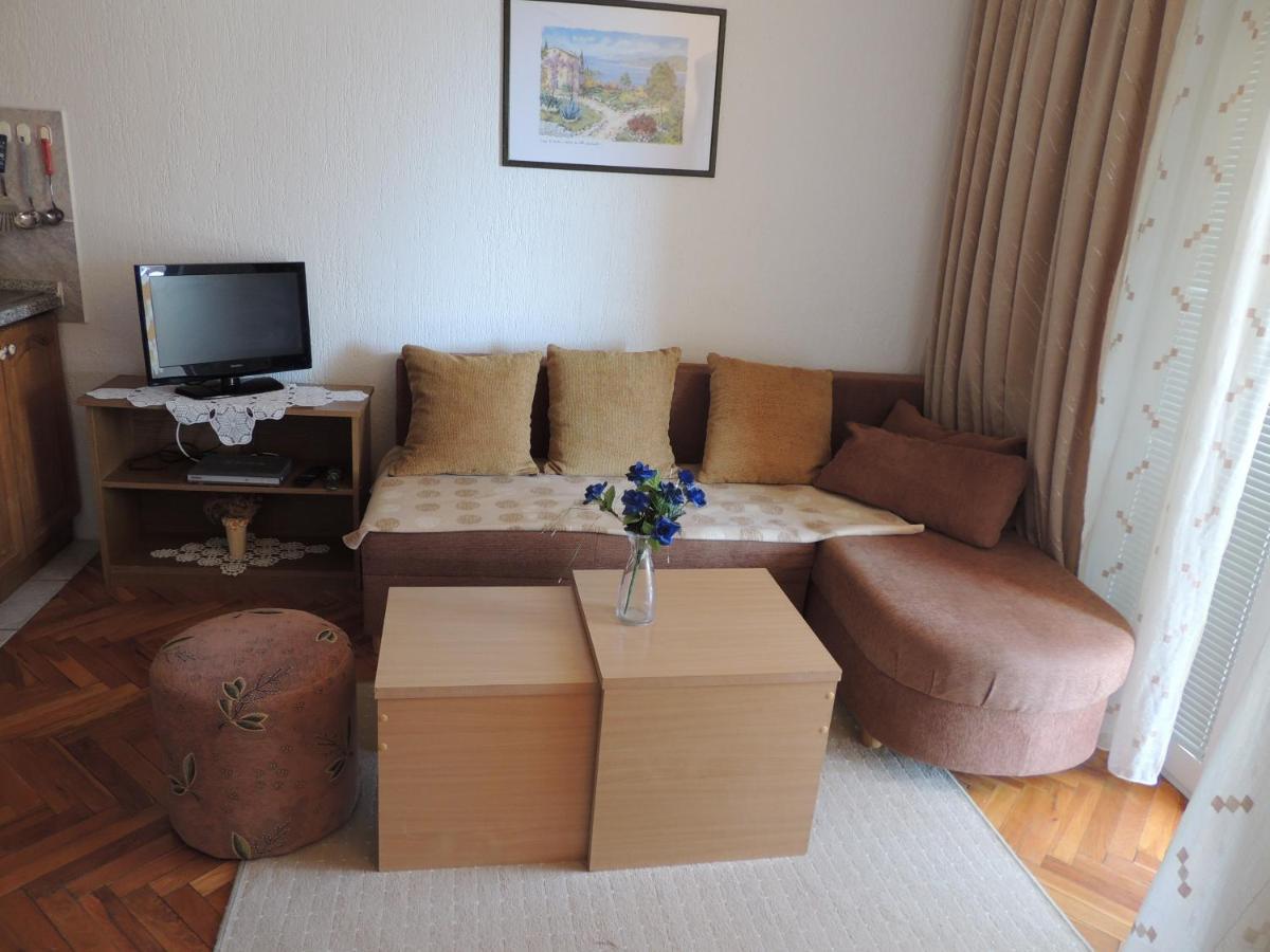 Apartman Husic Паг Екстер'єр фото