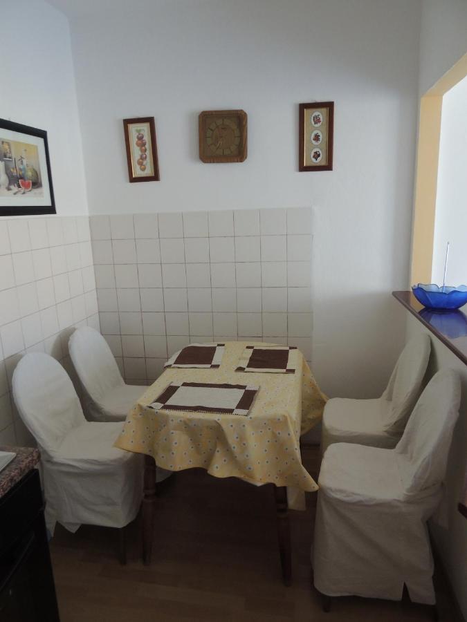 Apartman Husic Паг Екстер'єр фото