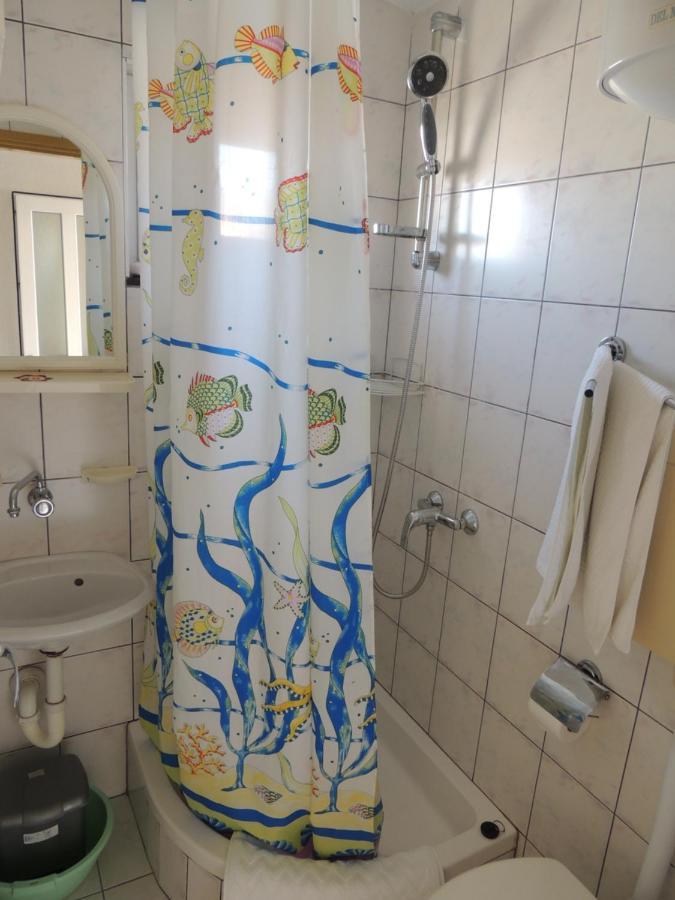 Apartman Husic Паг Екстер'єр фото